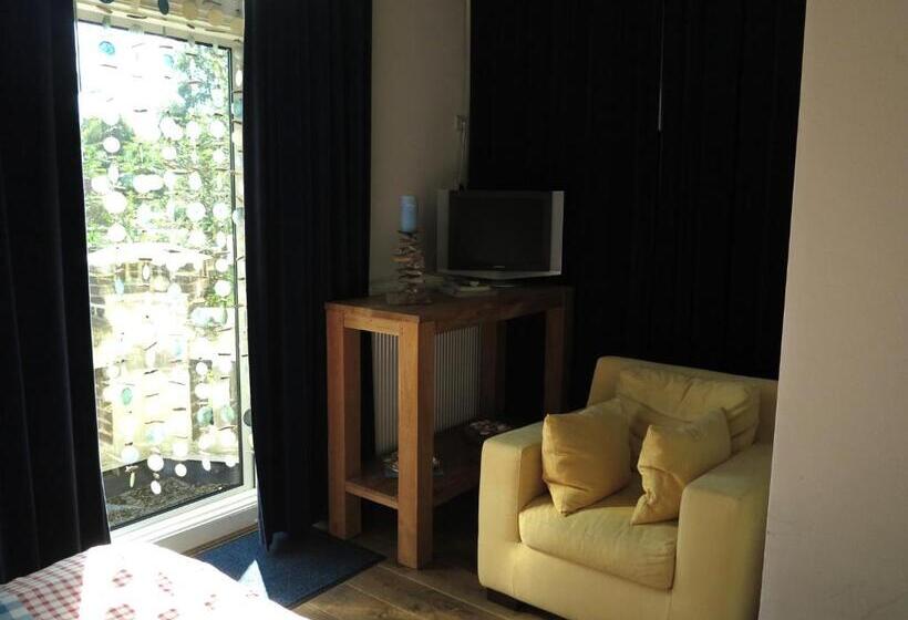 스탠다드 발코니 룸, Burgers & Buitenlui