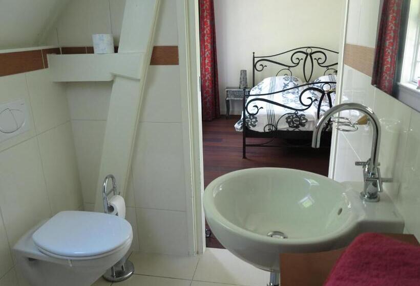 스탠다드 룸, Burgers & Buitenlui