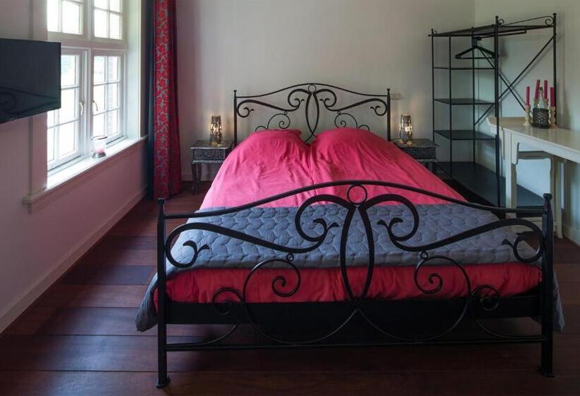 스탠다드 룸, Burgers & Buitenlui