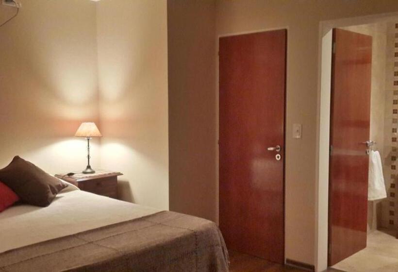 带大床的高级房间, Posada Del Leñatero Ezeiza