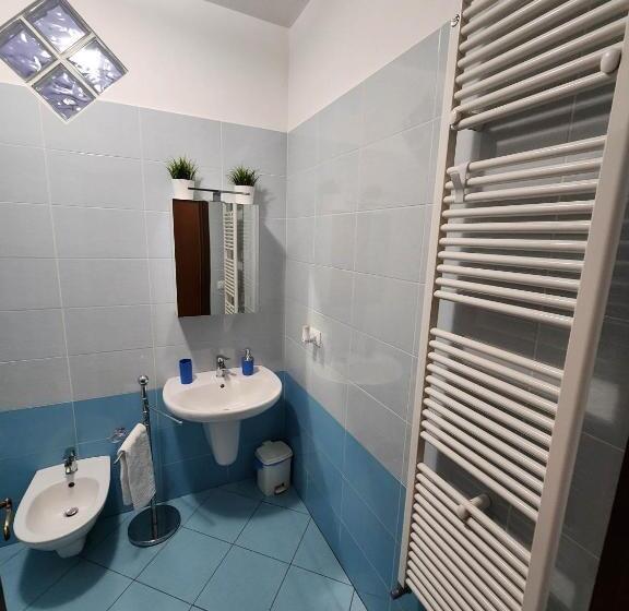 חדר סטנדרד יחיד חדר אמבטיה משותף, Gold B&b