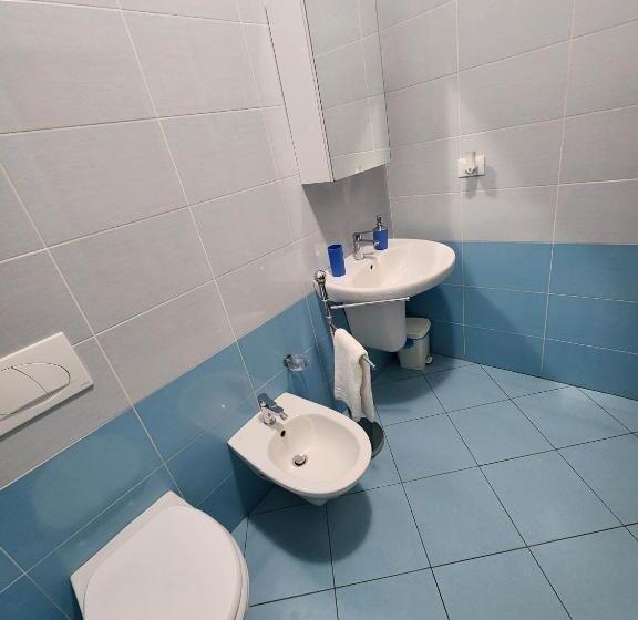 חדר סטנדרד יחיד חדר אמבטיה משותף, Gold B&b