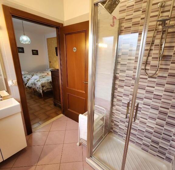 חדר אקונומי, Gold B&b