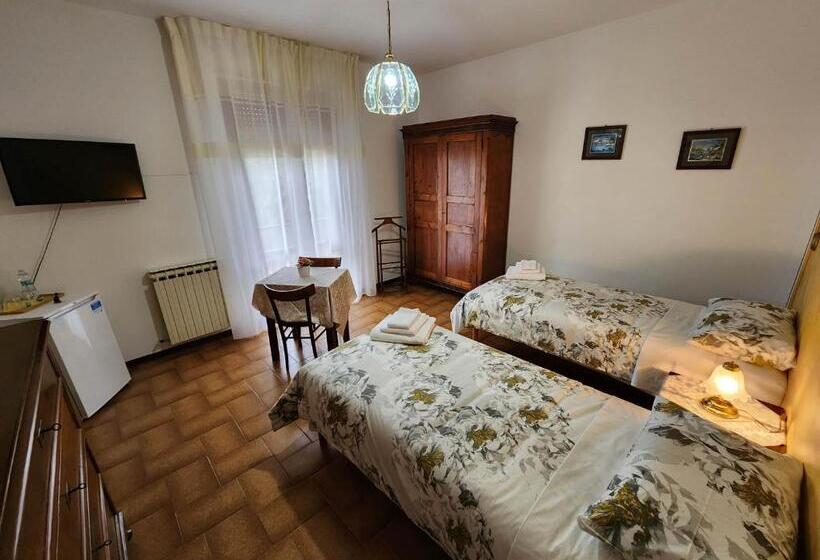 חדר אקונומי, Gold B&b