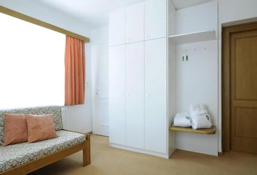 キングサイズベッドのデラックススイート, Horský Pension Gendorf