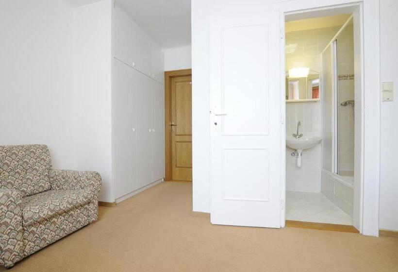 豪华三人间, Horský Pension Gendorf