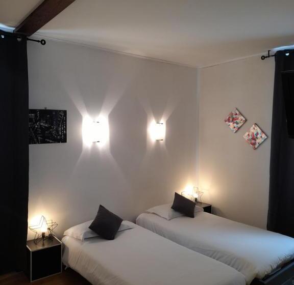 חדר סטנדרט לארבעה, Au Moulin Du Pont