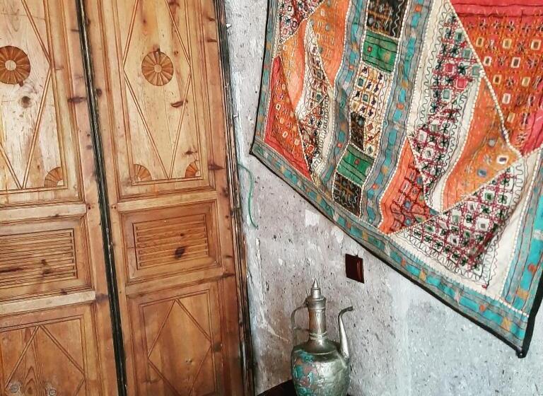 غرفة قياسية, Mayaoglu Konagi