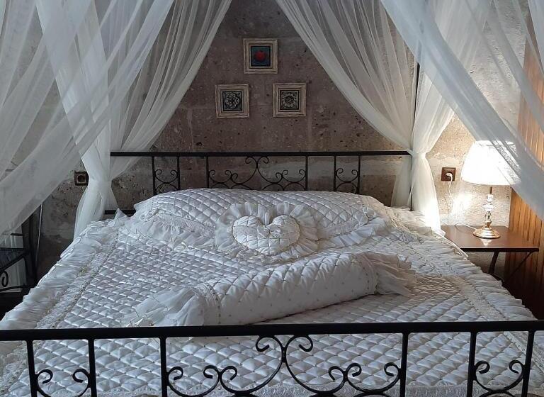 غرفة قياسية, Mayaoglu Konagi