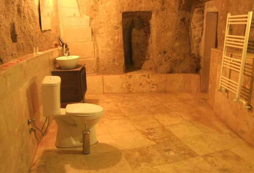 غرفة قياسية ثلاثية, Mayaoglu Konagi