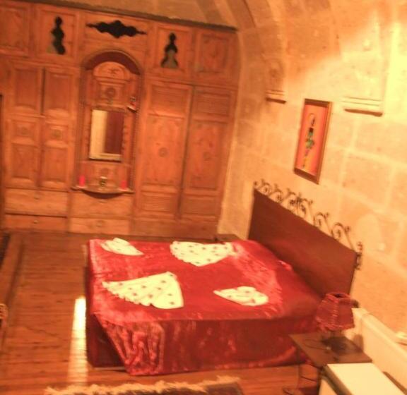 غرفة قياسية ثلاثية, Mayaoglu Konagi