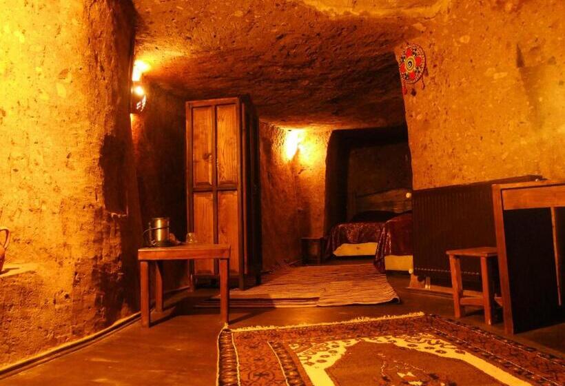 غرفة عائلية, Mayaoglu Konagi