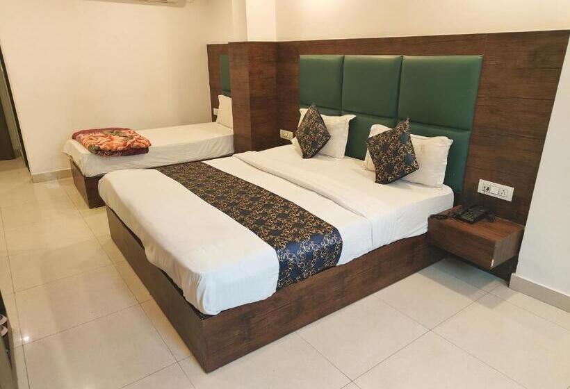 豪华房间, Tark A Family Hotel Near Igi Airport Delhi