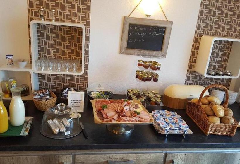 Номер Стандарт, Und Restaurant Hohenzollern