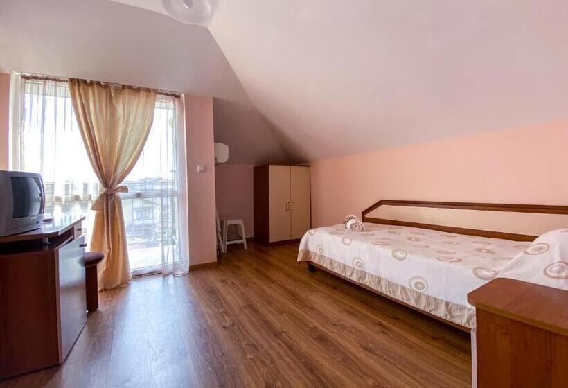 스탠다드 싱글 룸, Vanessa Family