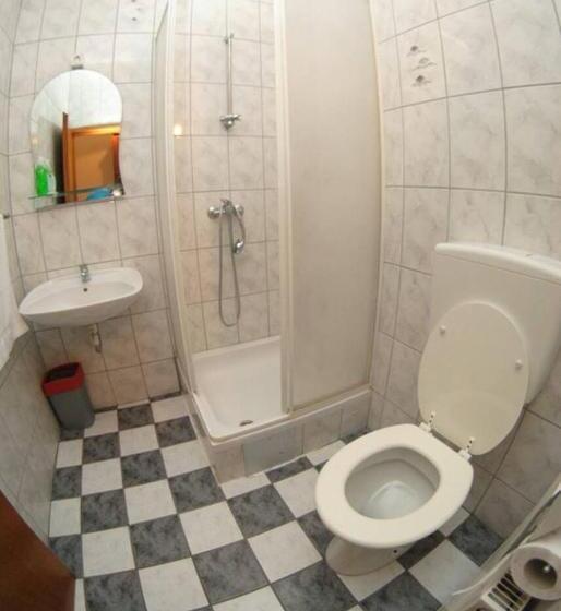 اتاق لوکس یک تخته, Motel Bella Italia