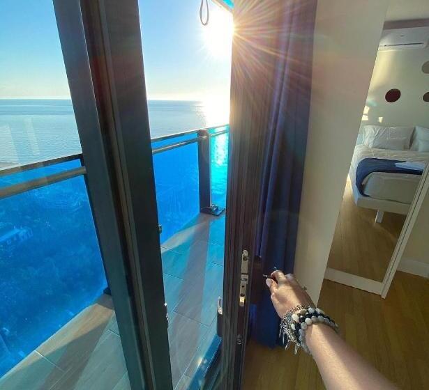 آپارتمان 1 خوابه, Orbi Citi Black Sea View Apart