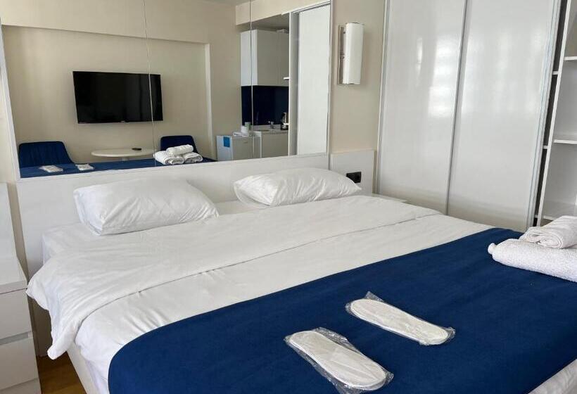 استودیوی استاندارد با چشم‌انداز دریا, Orbi Citi Black Sea View Apart