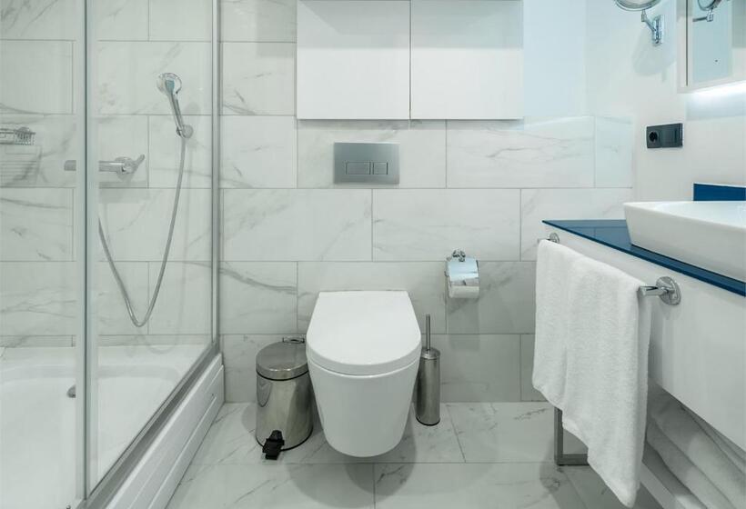 آپارتمان 2 خوابه, Orbi Citi Black Sea View Apart