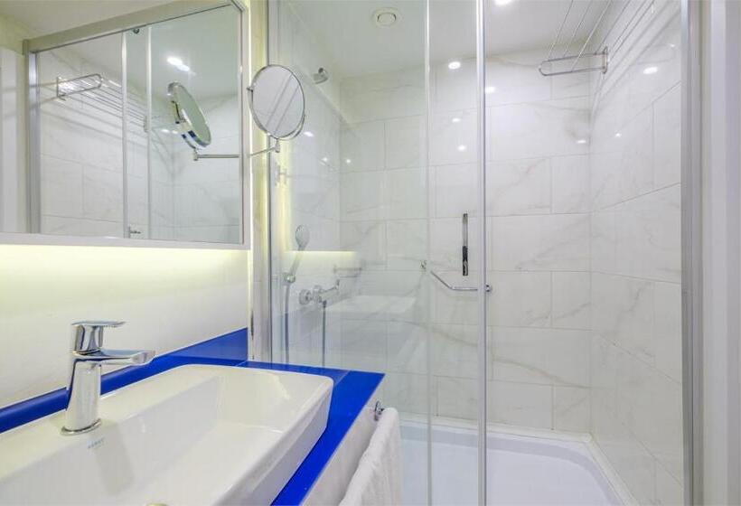 آپارتمان سوپریور 1 خوابه, Orbi Citi Black Sea View Apart