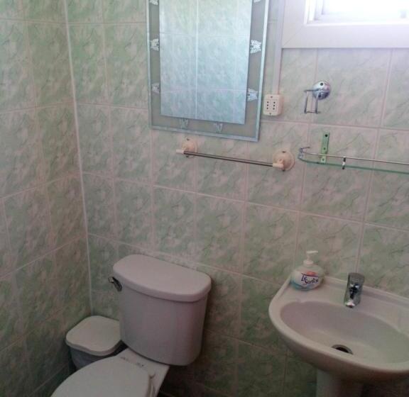 غرفة قياسية ثلاثية, Casa Hospedaje Costanera