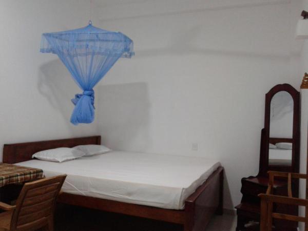 キングサイズベッドのスタンダードルーム, Family Guest House