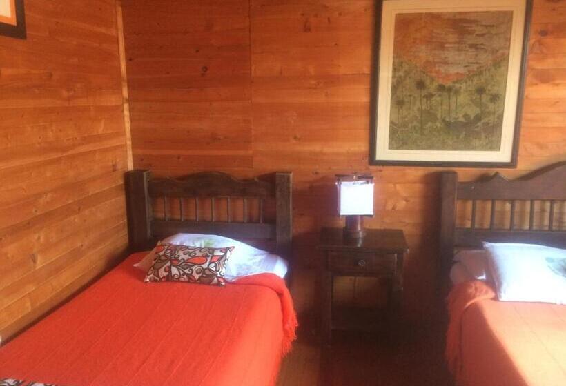 スタンダードトリプルルーム, Hostal El Zafiro Del Café