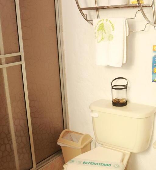 スタンダード４人部屋, Hostal El Zafiro Del Café