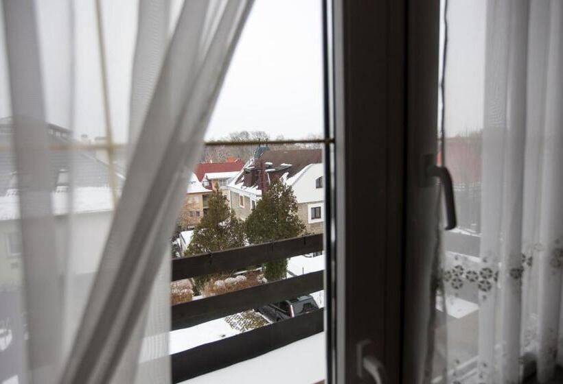 标准间带阳台, Hévíz Villa Familia