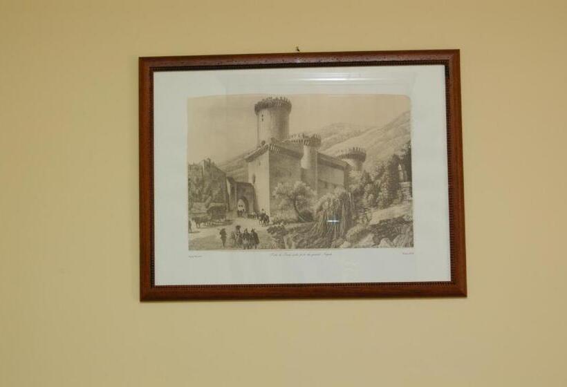 スタンダードルーム, L Antipapa