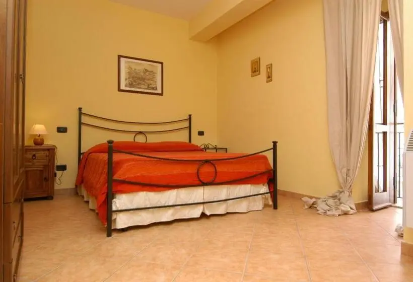 Standard-huone, L Antipapa