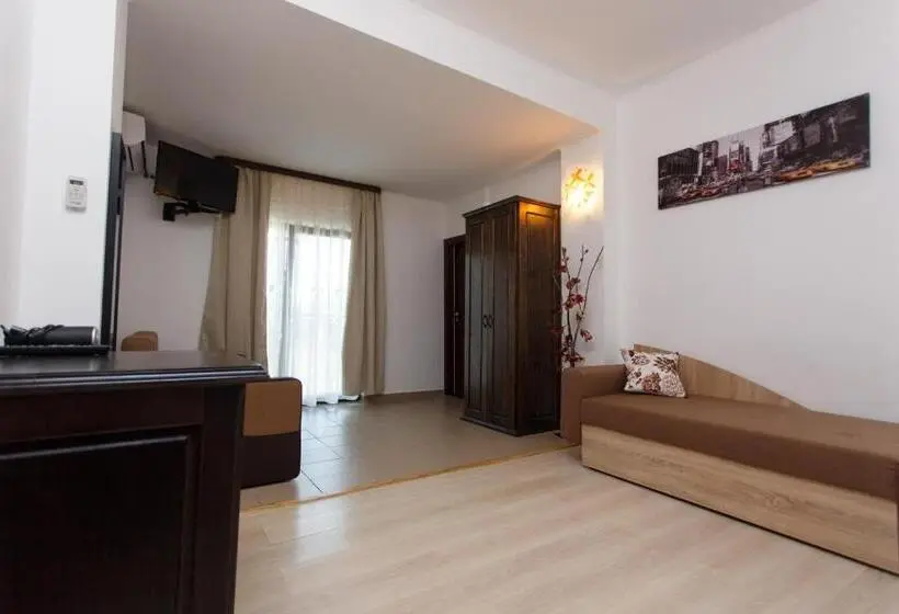 Juniorsviitti Parveke, Vila Sandra