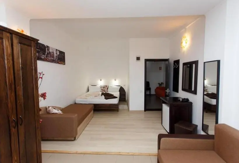 Juniorsviitti Parveke, Vila Sandra