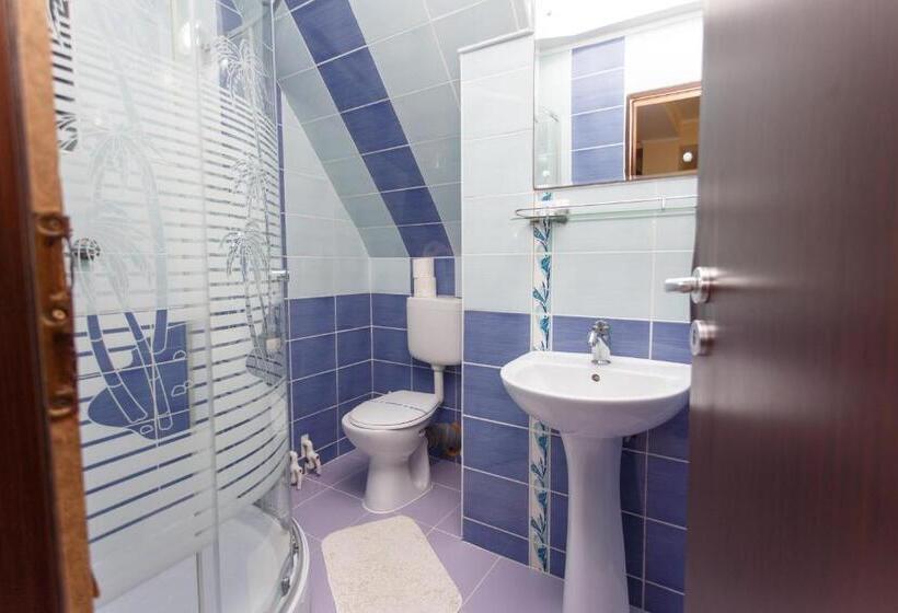 スタンダードトリプルルーム, Vila Sandra