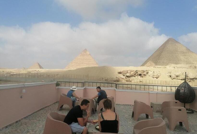 اتاق استاندارد سه نفره, Grensha Pyramid And Sphinx View