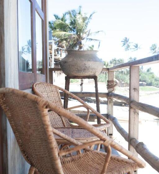 Номер Deluxe Вид на Море с Балконом, Marshmellow Beach Rooms   Sri Lanka