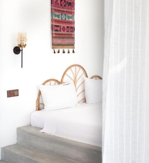 חדר דלוקס עם מרפסת נוף לים, Marshmellow Beach Rooms   Sri Lanka