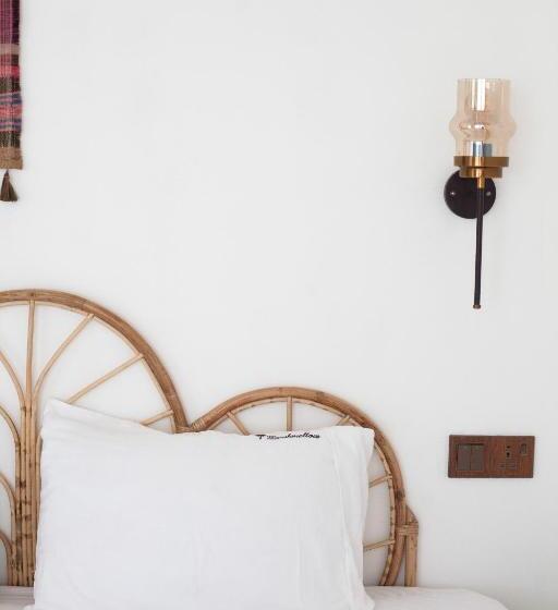 חדר דלוקס עם מרפסת נוף לים, Marshmellow Beach Rooms   Sri Lanka