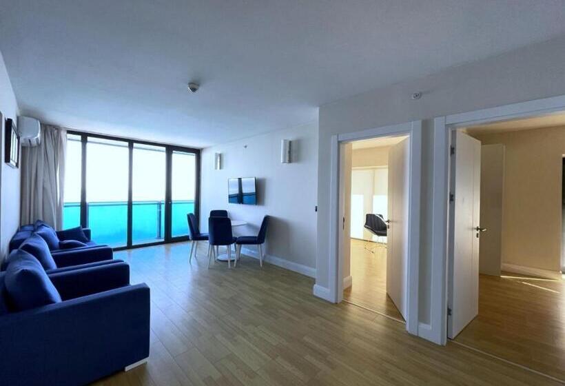 آپارتمان 1 خوابه, Holiday In Orbi City Batumi