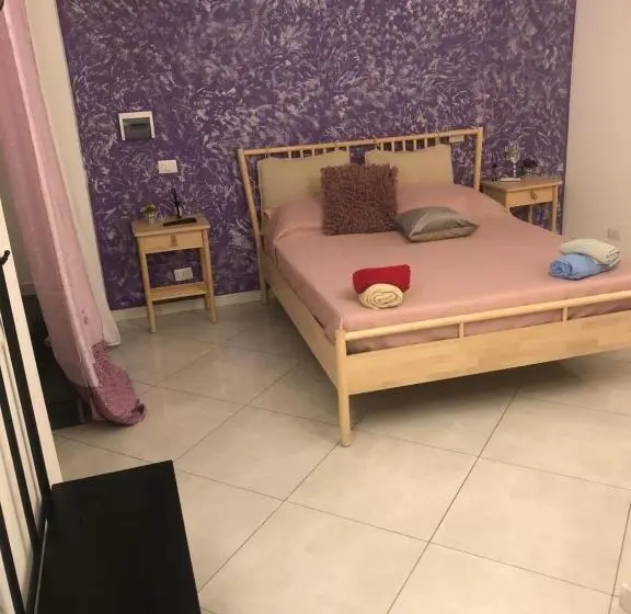 اتاق اکونومی, B&b Al Cavour