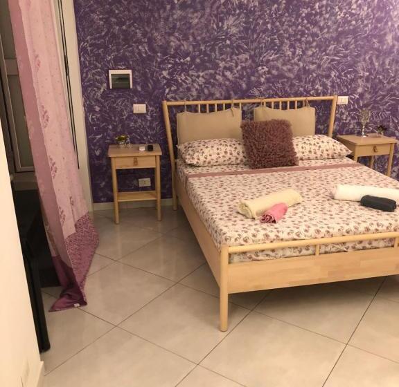 חדר אקונומי, B&b Al Cavour