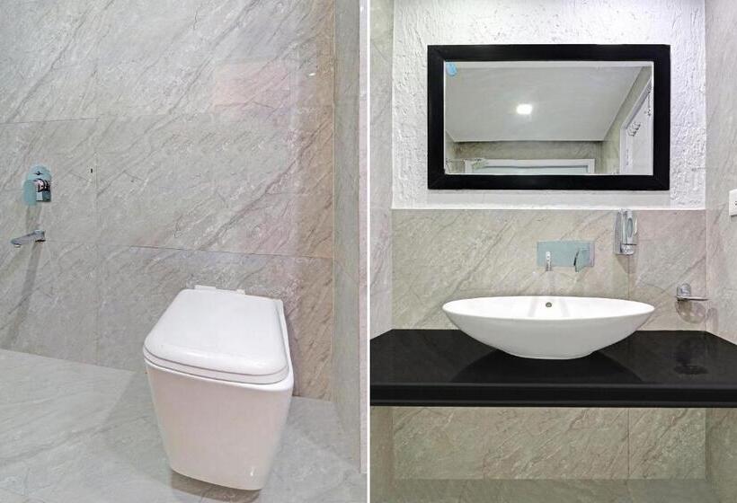 三人经典房间, Collection O Yash Continental