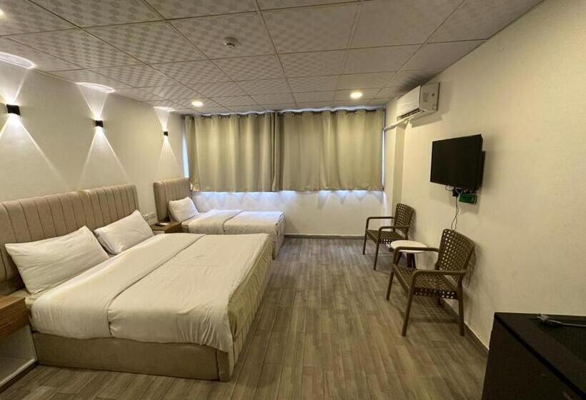 اتاق استاندارد سه نفره, Dawntown Cairo Egy Days