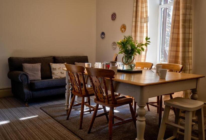 חדר סטנדרט, Howgills House