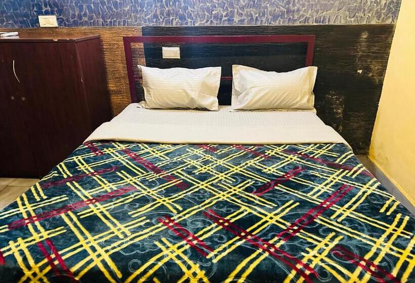 Номер Стандарт Трехместный, Maharaja Cottage