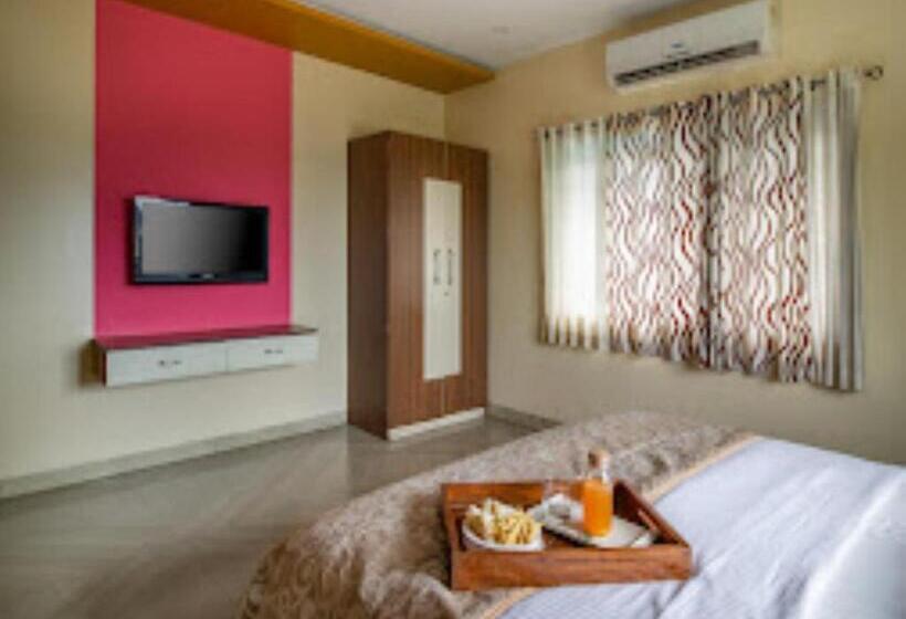 Quarto Estandar, Manju Palace,nanded