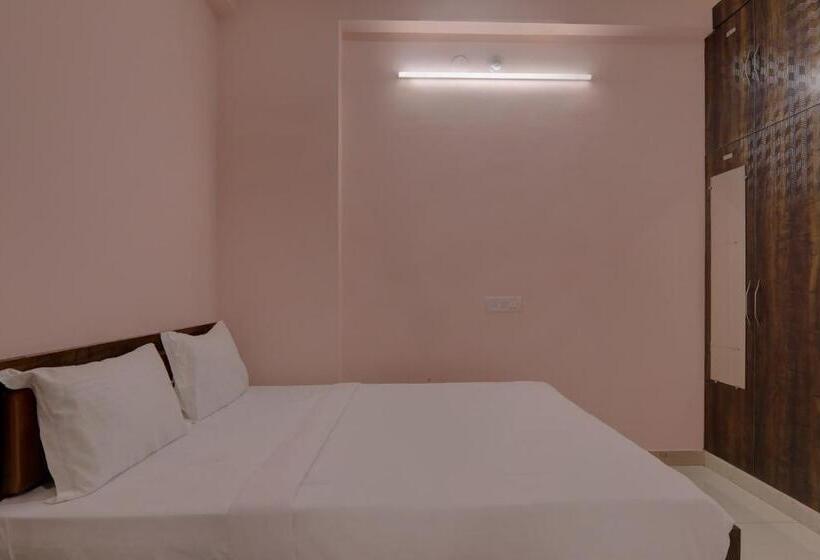 Трехместный Номер Классика, Oyo City Prime Residacy