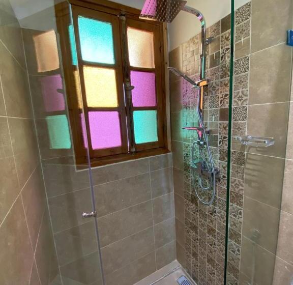 اتاق لوکس, Riad Jbara 2