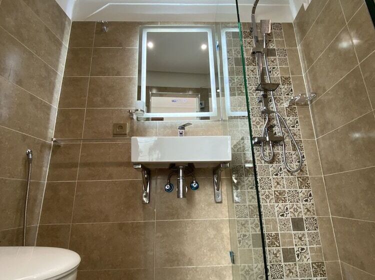 اتاق لوکس, Riad Jbara 2