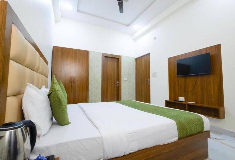 Chambre Standard Vue Ville, Shailly